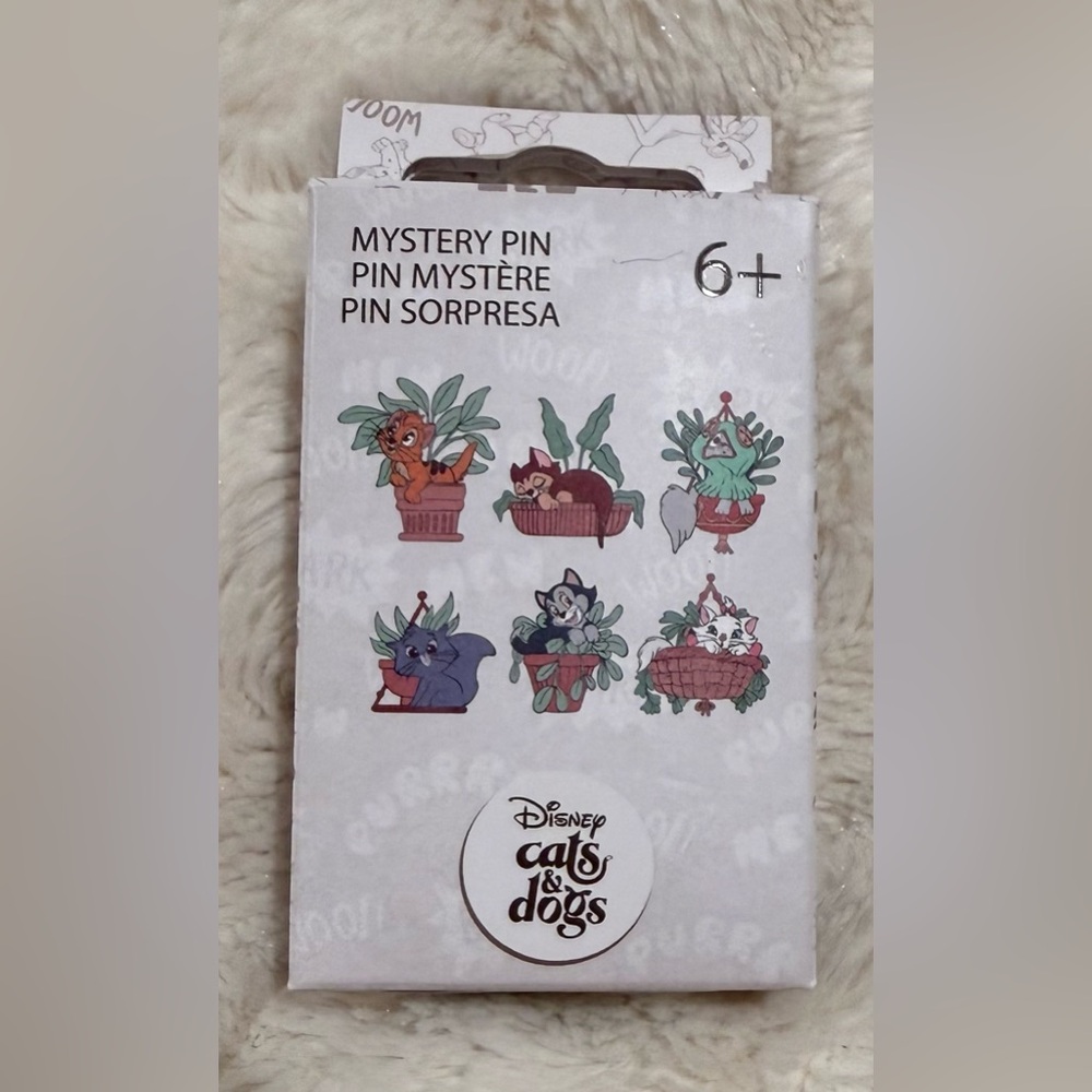 Loungefly Disney Cats Plants Blind Box Enamel Pin - Picture 3 of 4